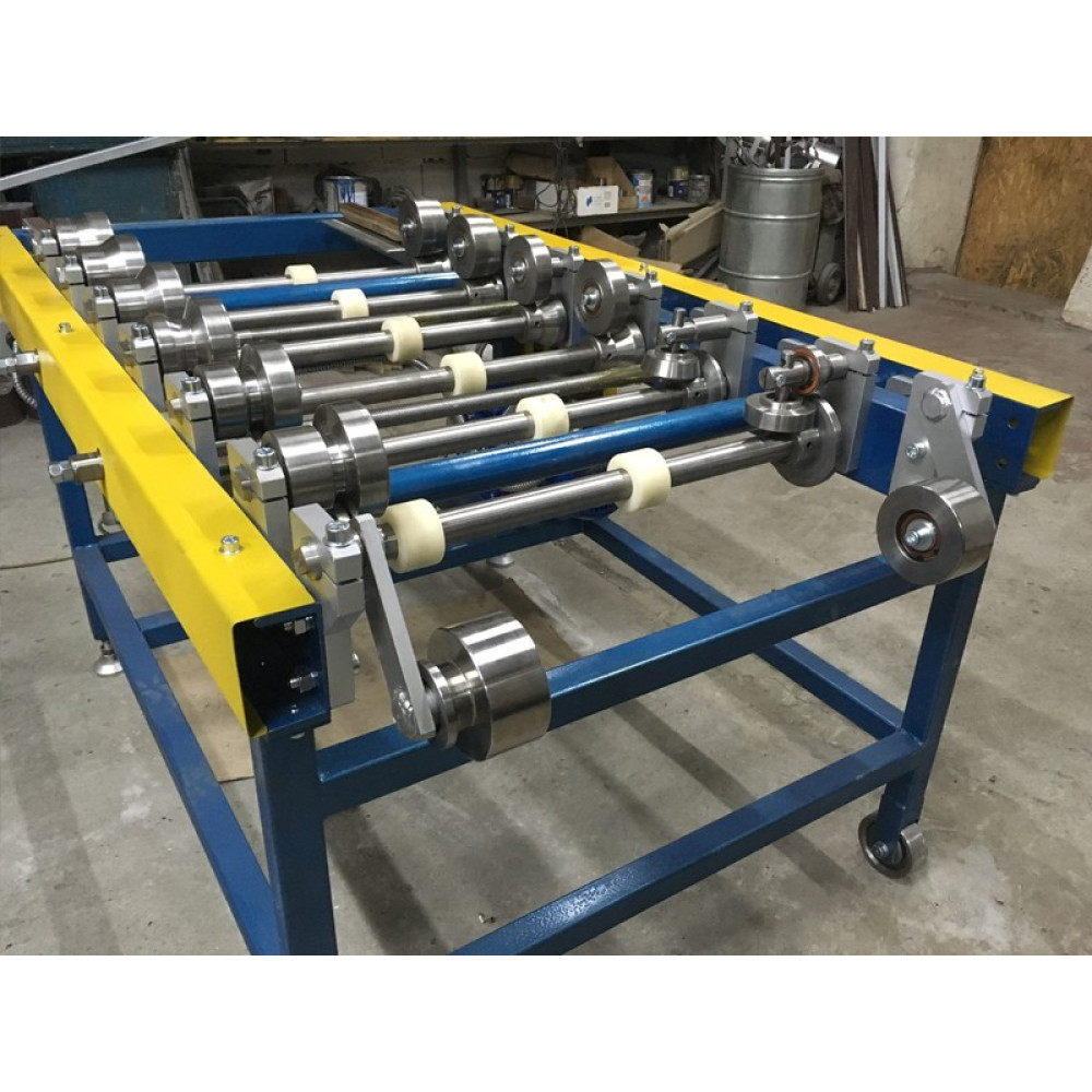 Portable machine F3 for double standing seam system. With cross cutting knife and radius rolls