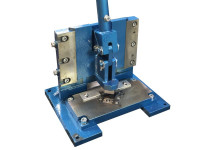 Punching press for facade corner cassettes