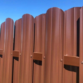 Double-sided stitching with metal fence